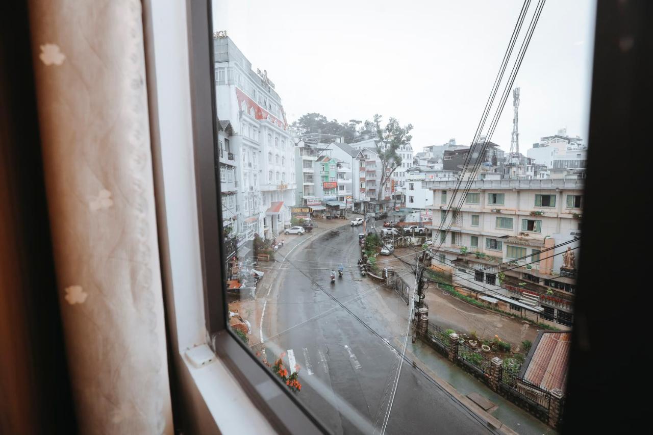 Van Nhi Mtv Hotel Dalat Luaran gambar